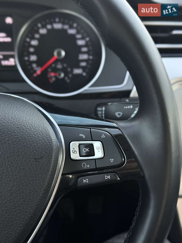 Универсал Volkswagen Passat 2016 в Черновцах фото 36 Универсал Volkswagen Passat 2016 в Черновцах