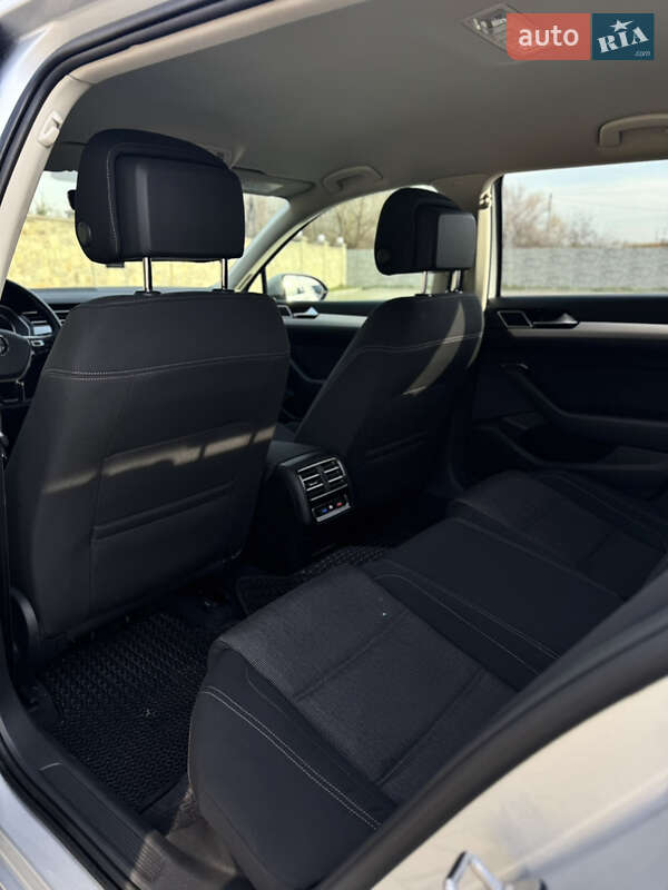 Универсал Volkswagen Passat 2016 в Черновцах фото 44 Универсал Volkswagen Passat 2016 в Черновцах