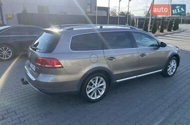 Универсал Volkswagen Passat 2012 в Луцке
