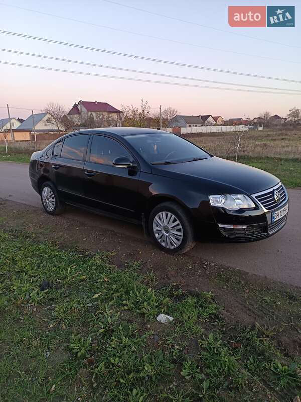 Седан Volkswagen Passat 2008 в Одессе