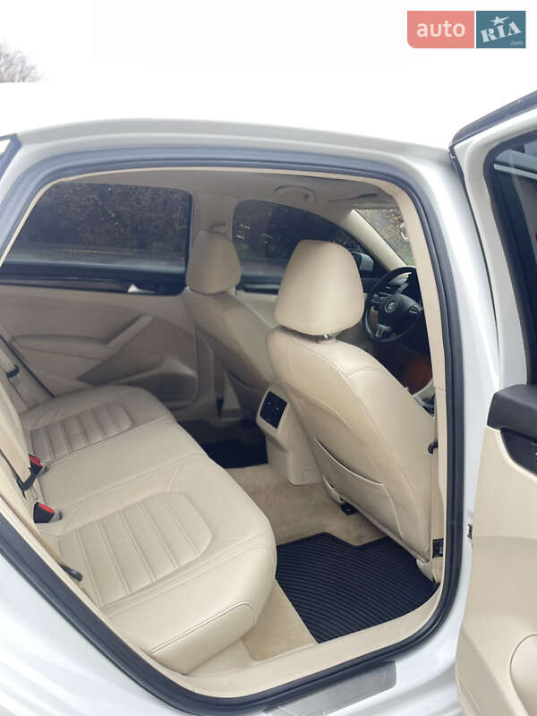 Седан Volkswagen Passat 2014 в Тернополе фото 10 Седан Volkswagen Passat 2014 в Тернополе