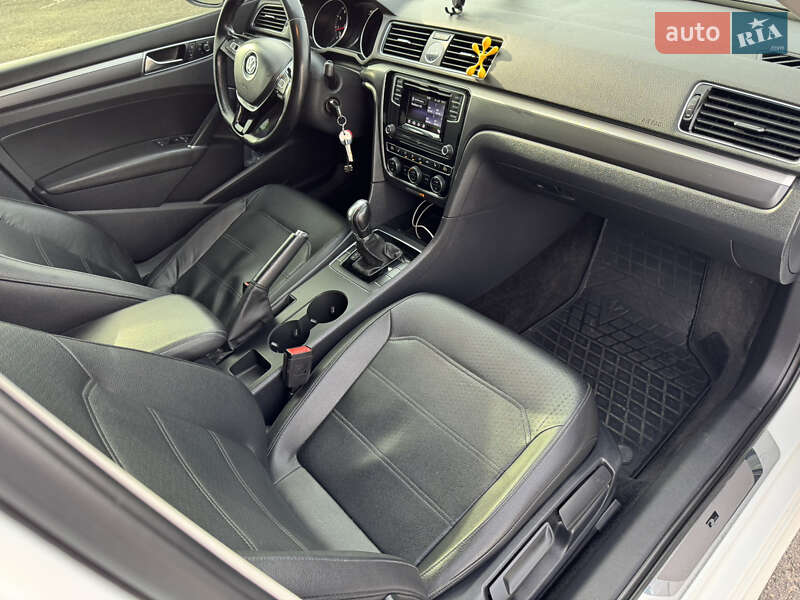 Седан Volkswagen Passat 2016 в Харькове фото 14 Седан Volkswagen Passat 2016 в Харькове