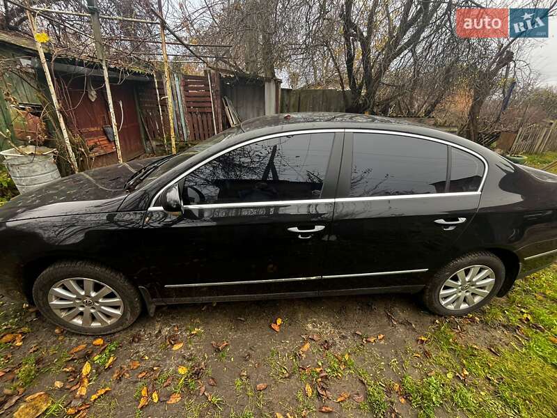 Седан Volkswagen Passat 2007 в Новгород-Северском
