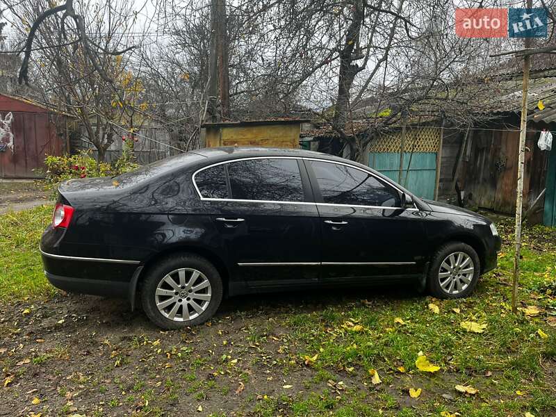 Седан Volkswagen Passat 2007 в Новгород-Северском