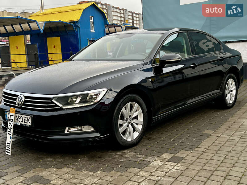 Седан Volkswagen Passat 2017 в Тернополе