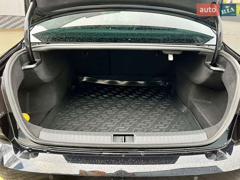 Седан Volkswagen Passat 2017 в Тернополе