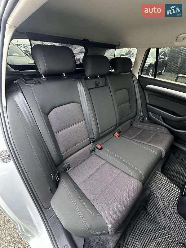 Универсал Volkswagen Passat 2015 в Белогородке