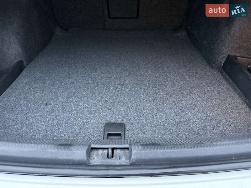 Седан Volkswagen Passat 2012 в Тернополе фото 26 Седан Volkswagen Passat 2012 в Тернополе