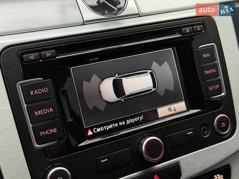 Универсал Volkswagen Passat 2013 в Кривом Роге