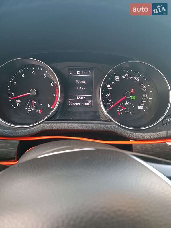 Седан Volkswagen Passat 2016 в Киеве