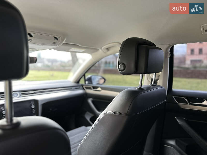 Универсал Volkswagen Passat 2017 в Тернополе