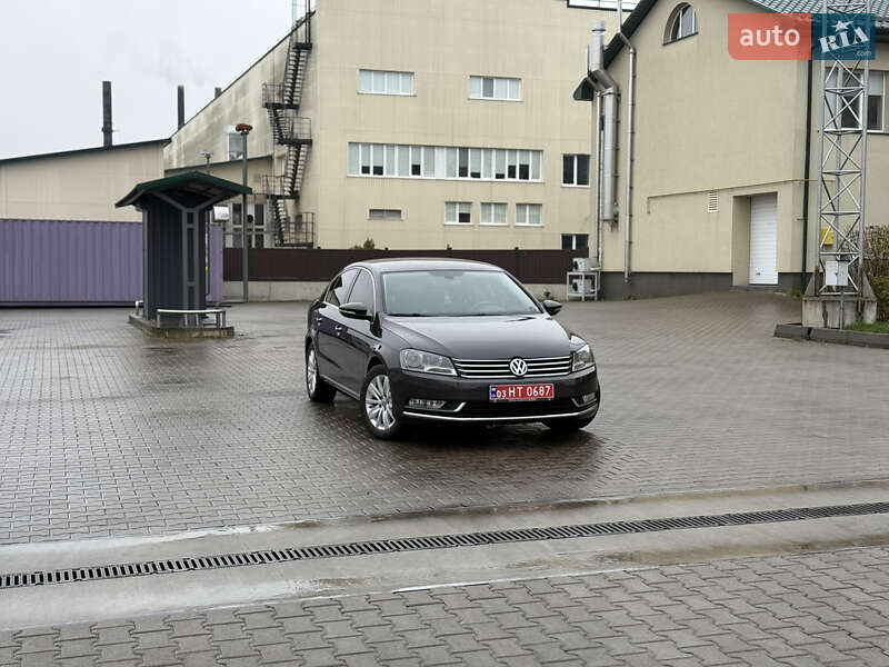 Седан Volkswagen Passat 2011 в Луцке фото 19 Седан Volkswagen Passat 2011 в Луцке