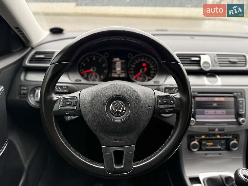 Седан Volkswagen Passat 2011 в Луцке фото 31 Седан Volkswagen Passat 2011 в Луцке