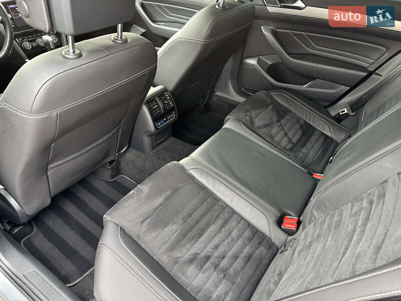 Универсал Volkswagen Passat 2020 в Киеве фото 40 Универсал Volkswagen Passat 2020 в Киеве