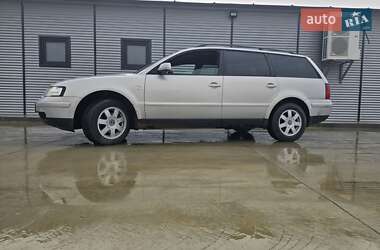 Универсал Volkswagen Passat 2000 в Сторожинце