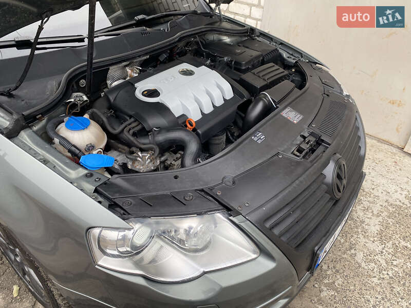 Седан Volkswagen Passat 2006 в Киеве