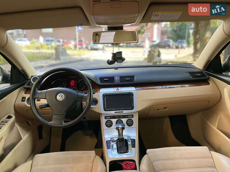 Седан Volkswagen Passat 2006 в Киеве
