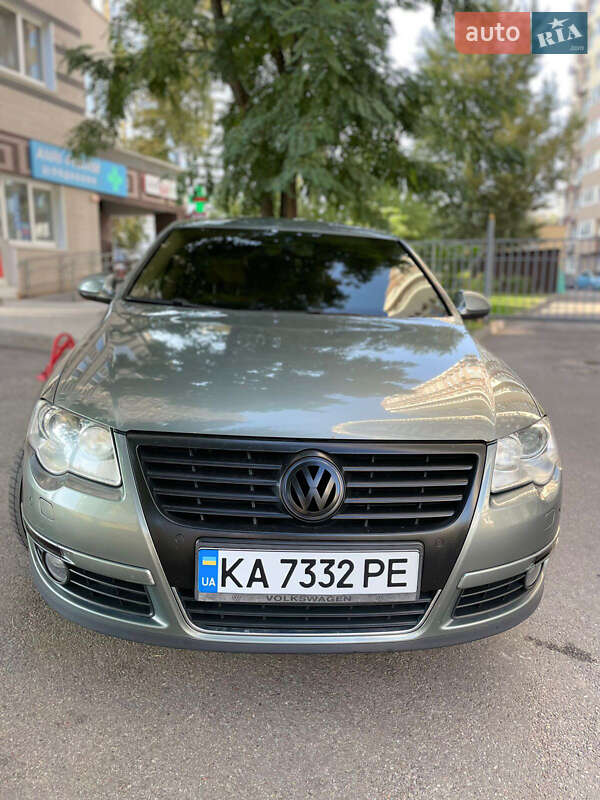 Седан Volkswagen Passat 2006 в Киеве
