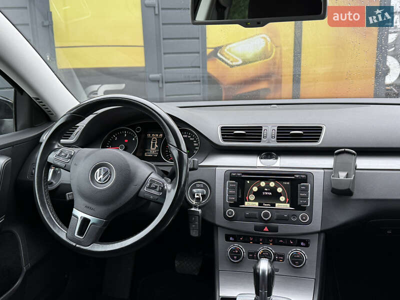 Универсал Volkswagen Passat 2014 в Стрые