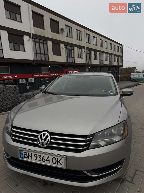Седан Volkswagen Passat 2012 в Одессе
