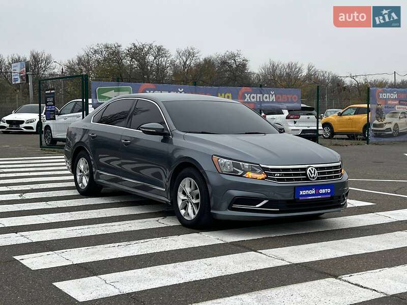Седан Volkswagen Passat 2017 в Одесі