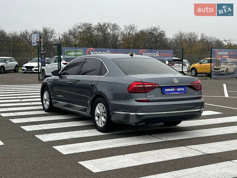 Седан Volkswagen Passat 2017 в Одесі