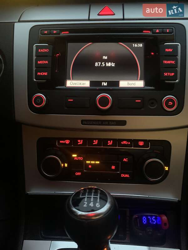 Седан Volkswagen Passat 2009 в Виннице