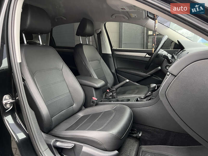 Седан Volkswagen Passat 2014 в Малине