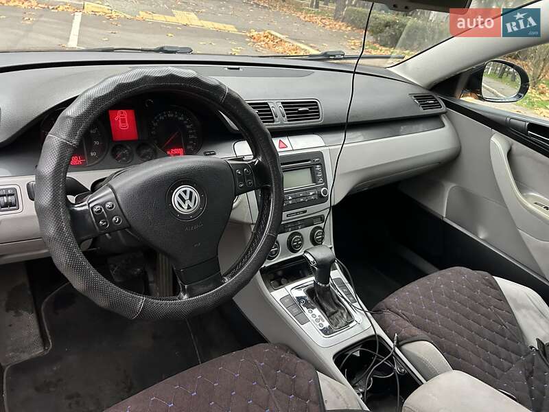 Седан Volkswagen Passat 2006 в Миколаєві