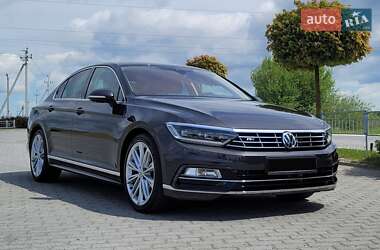 Седан Volkswagen Passat 2018 в Львові