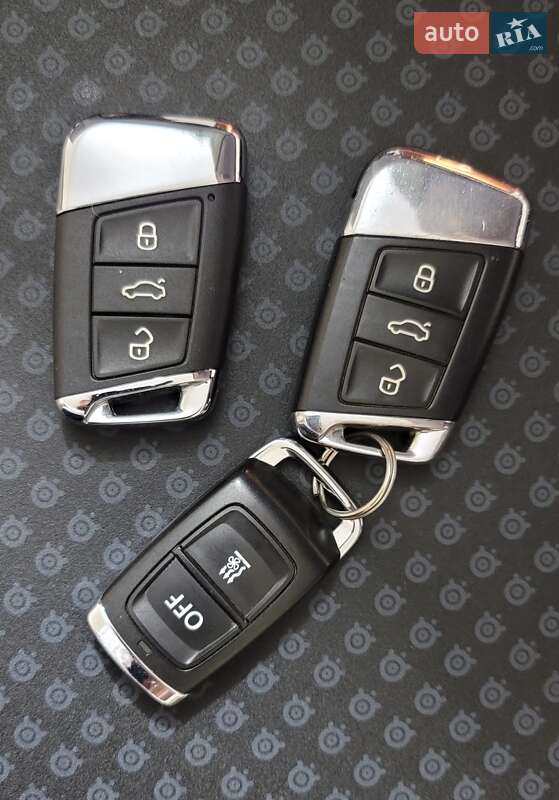 Седан Volkswagen Passat 2018 в Львове