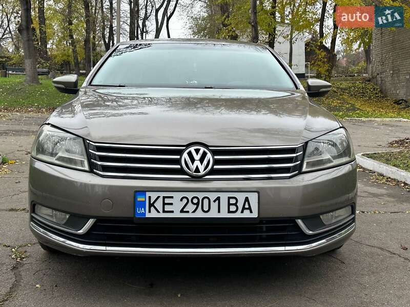 Седан Volkswagen Passat 2011 в Каменском фото 7 Седан Volkswagen Passat 2011 в Каменском