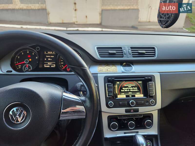 Седан Volkswagen Passat 2011 в Каменском фото 13 Седан Volkswagen Passat 2011 в Каменском