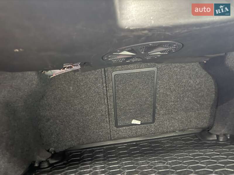 Седан Volkswagen Passat 2012 в Києві фото 8 Седан Volkswagen Passat 2012 в Києві