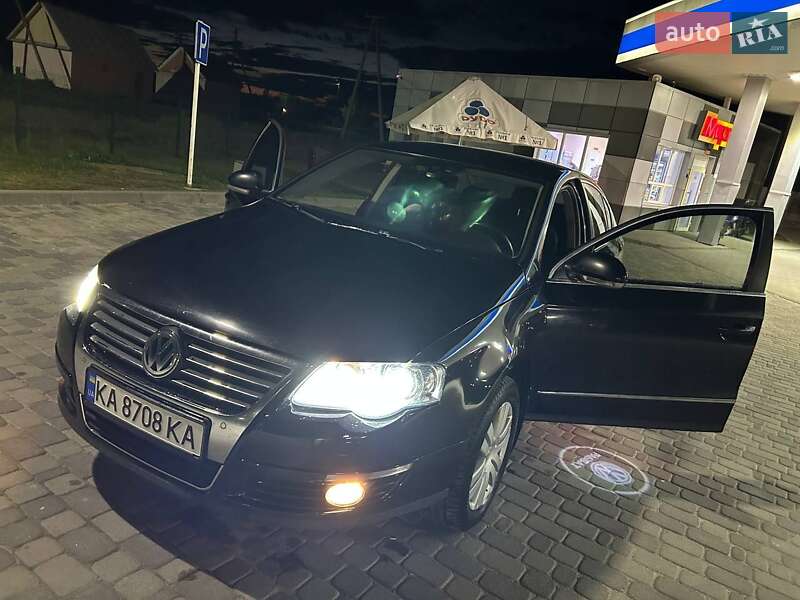 Седан Volkswagen Passat 2009 в Рокитном
