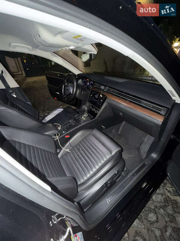 Седан Volkswagen Passat 2018 в Львове фото 11 Седан Volkswagen Passat 2018 в Львове
