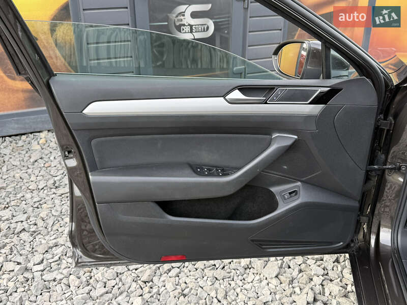 Универсал Volkswagen Passat 2016 в Стрые