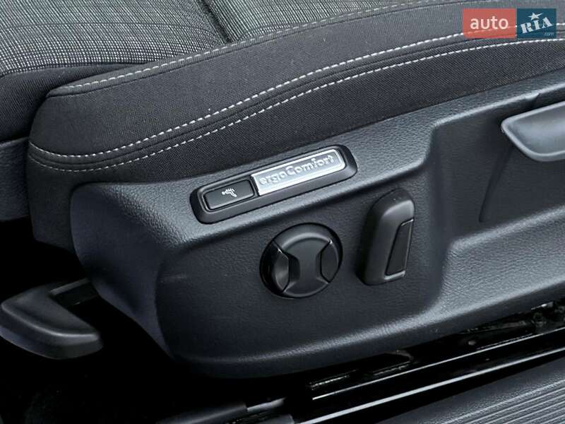 Универсал Volkswagen Passat 2020 в Харькове