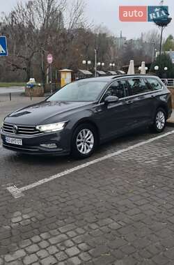 Універсал Volkswagen Passat 2020 в Харкові