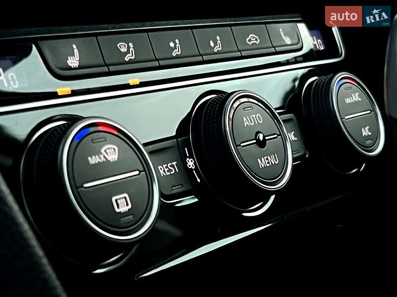 Универсал Volkswagen Passat 2020 в Харькове