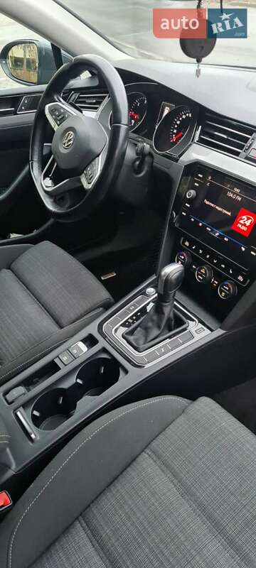 Универсал Volkswagen Passat 2020 в Харькове
