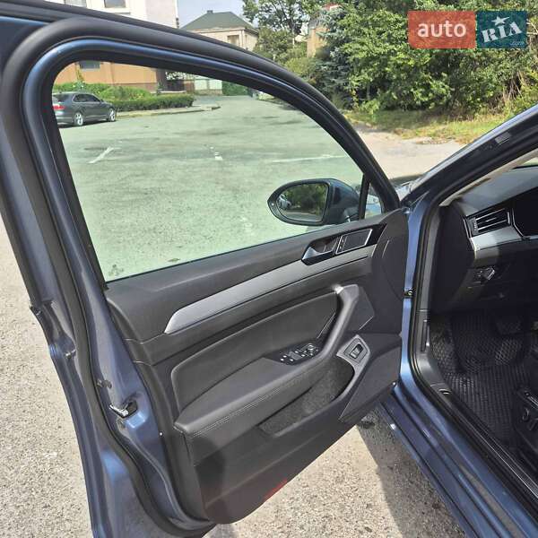 Универсал Volkswagen Passat 2015 в Тернополе