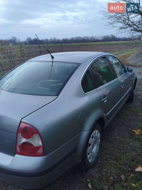 Седан Volkswagen Passat 2002 в Вінниці