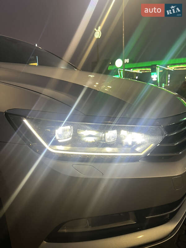 Универсал Volkswagen Passat 2014 в Хмельницком