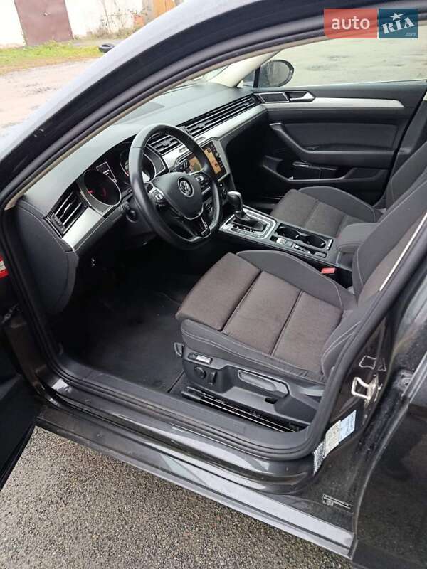 Универсал Volkswagen Passat 2018 в Шепетовке