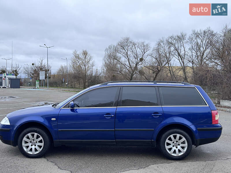 Универсал Volkswagen Passat 2003 в Киеве