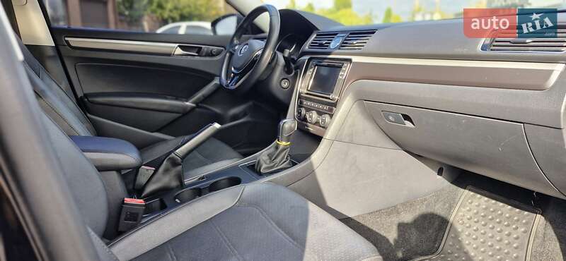 Седан Volkswagen Passat 2016 в Кривом Роге