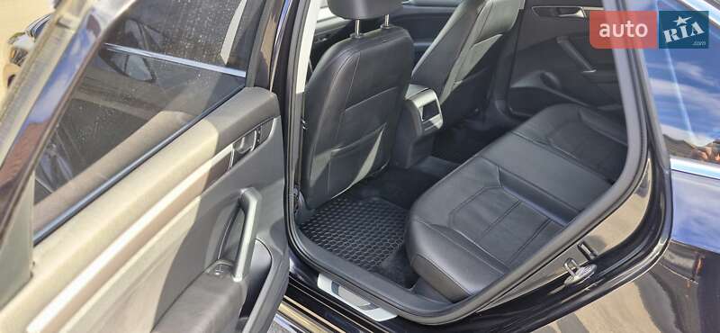 Седан Volkswagen Passat 2016 в Кривом Роге