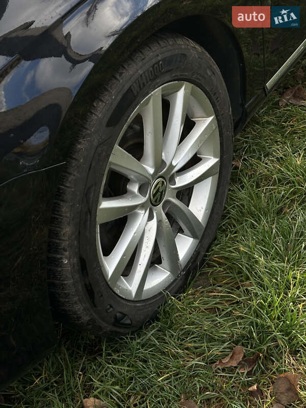 Универсал Volkswagen Passat 2012 в Луцке