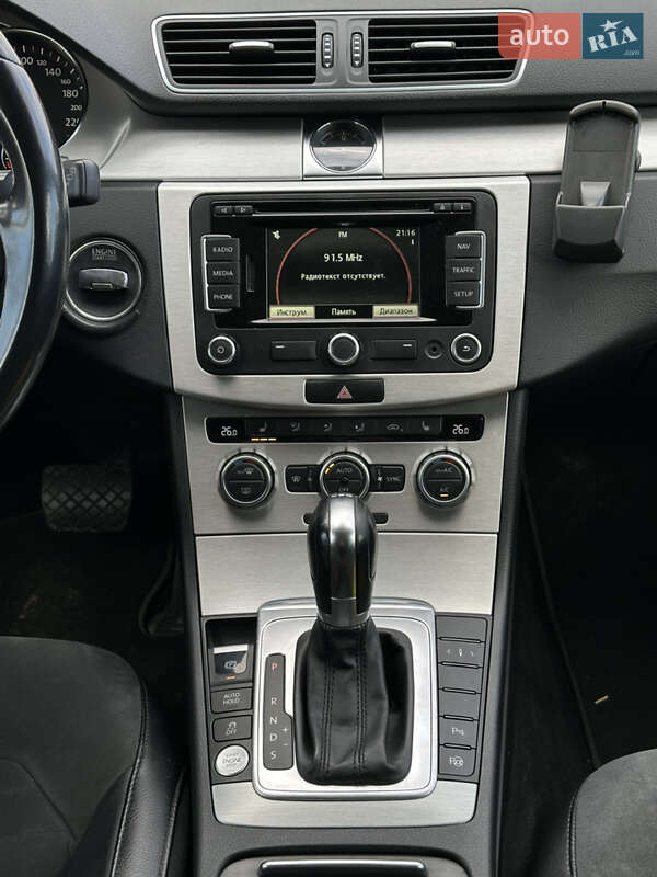 Универсал Volkswagen Passat 2012 в Луцке